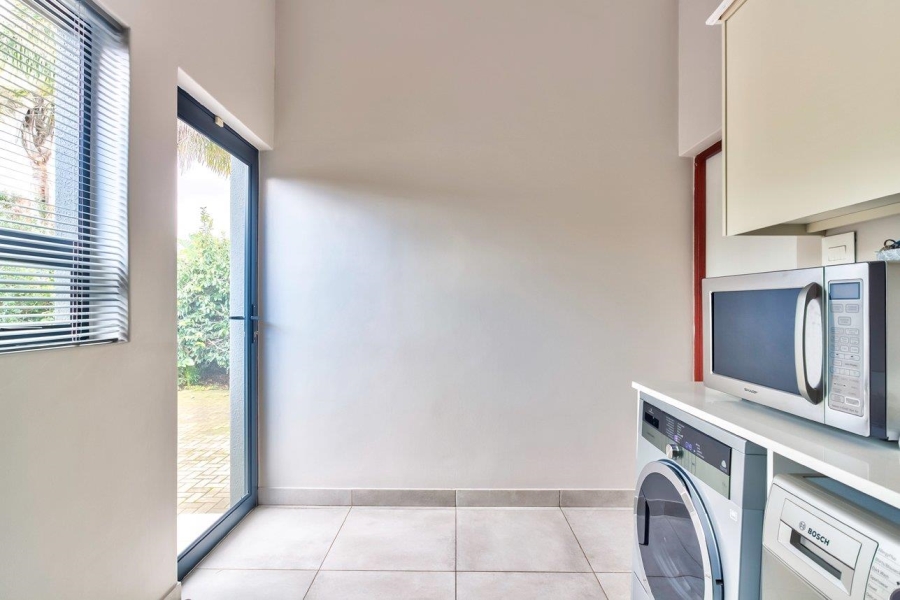 To Let 3 Bedroom Property for Rent in Kenridge Western Cape